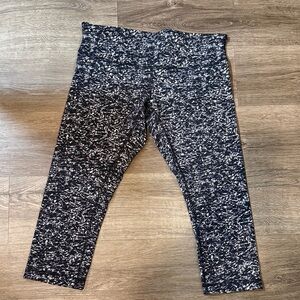 Lululemon Athletica Black and White Patterned Leggings